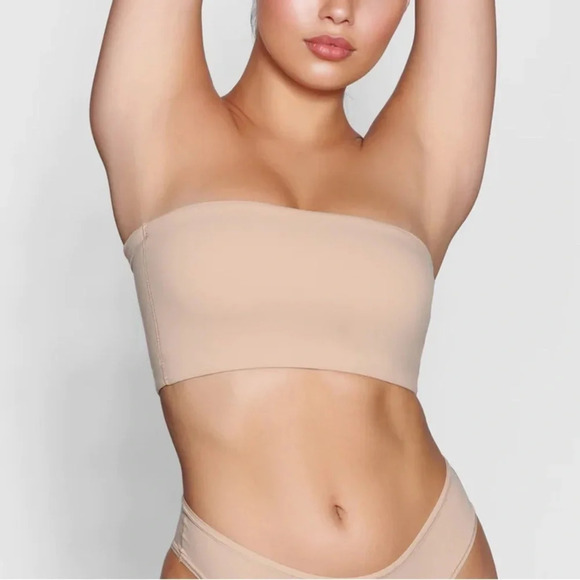 NWT Skims XXS Seamless Clay Bandeau Bra Bralette Fits Everybody Pull On New - Picture 1 of 5